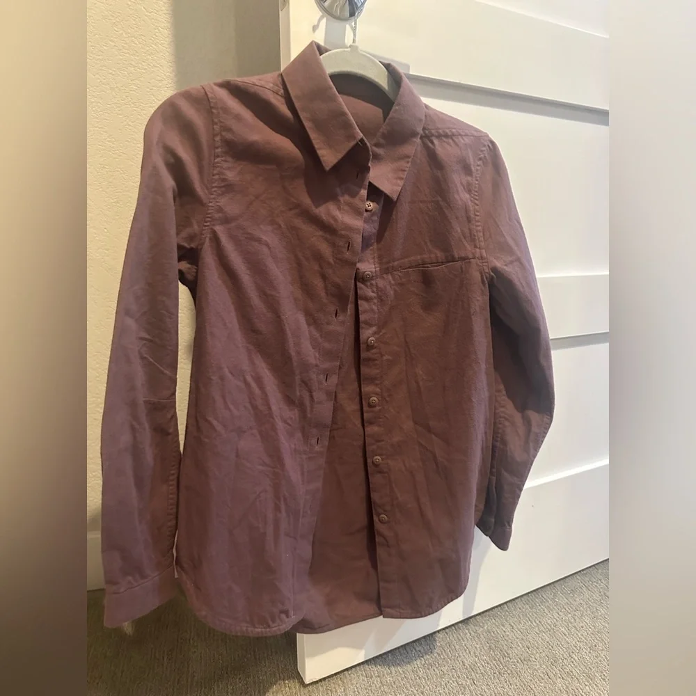 Lululemon - women’s Long Sleeve maroon/burgundy  flannel shirt - size 4 - NWOT - Picture 2 of 7
